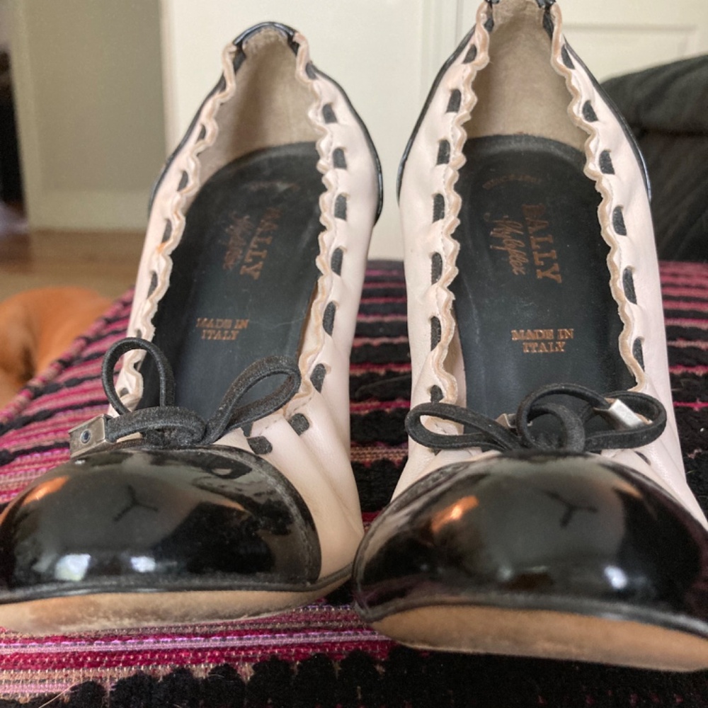 Balley Styleflex Pumps - Picture 5 of 5